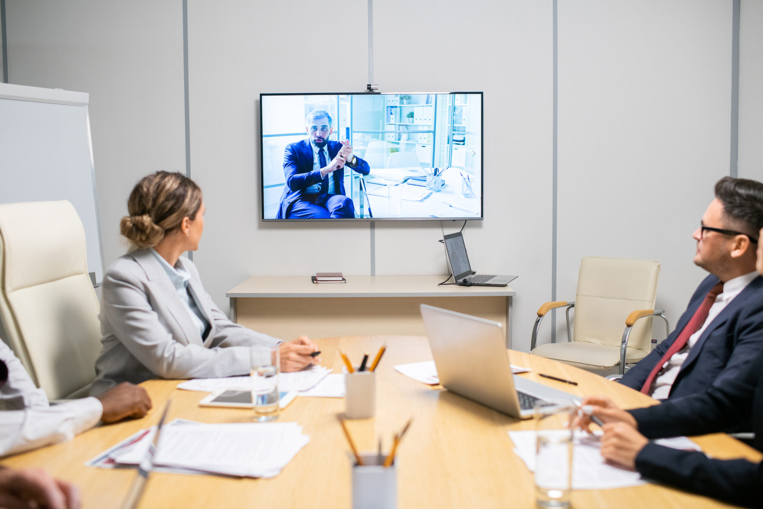 Why Every Boardroom Needs a Professional Audio Visual Setup in 2025